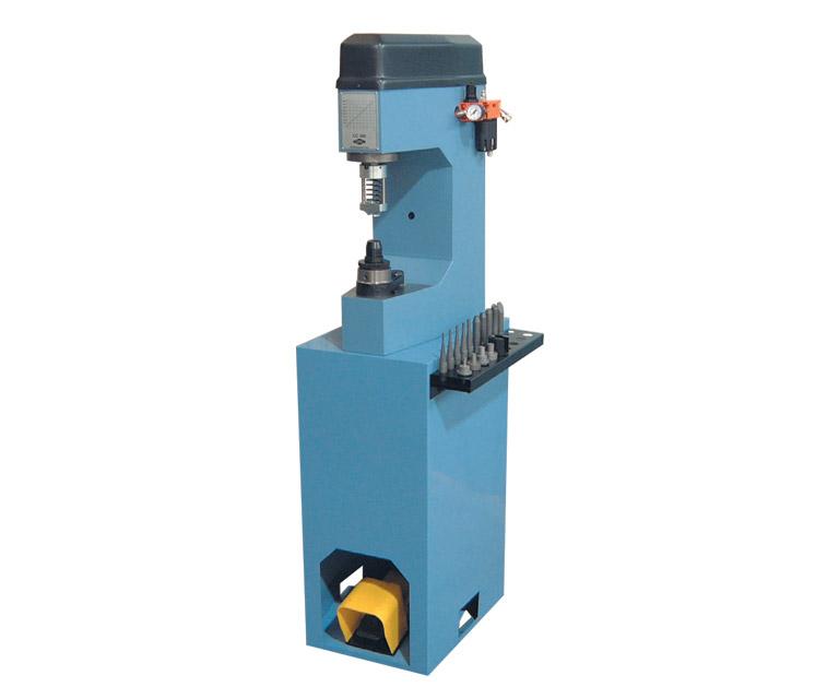 Станок для наклепки накладок на тормозные колодки (пневмо) CC300